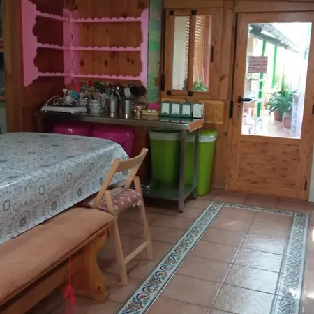 Chalet Casa Rural: La Casa Magica De Gredos Madrigal de la Vera