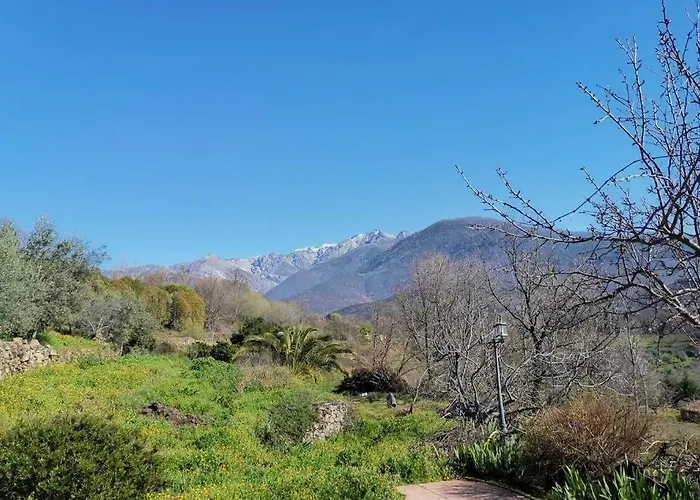 Casa Rural: La Casa Magica De Gredos Шале